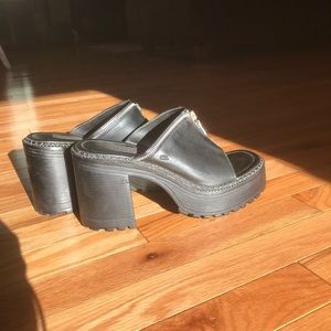 90s chunky Skechers mules!